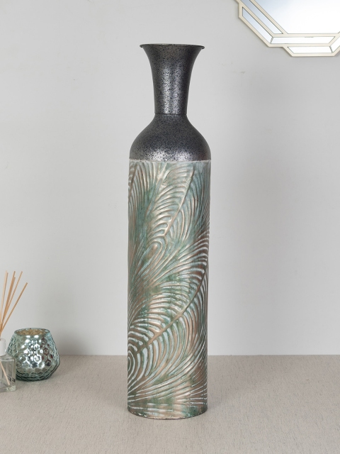 

HomeTown Black & Green Metal Abstract Vase