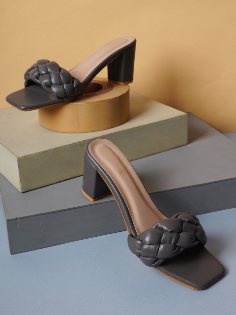 

SCENTRA Grey Block Pumps with Buckles