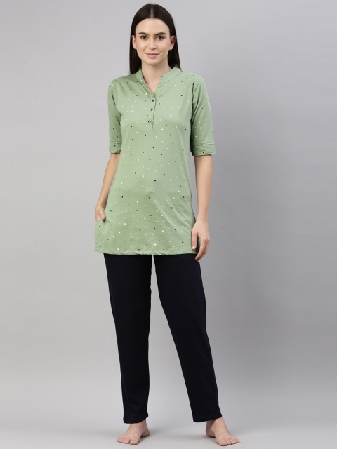 

GOLDSTROMS Women Green & Black Printed Night suit
