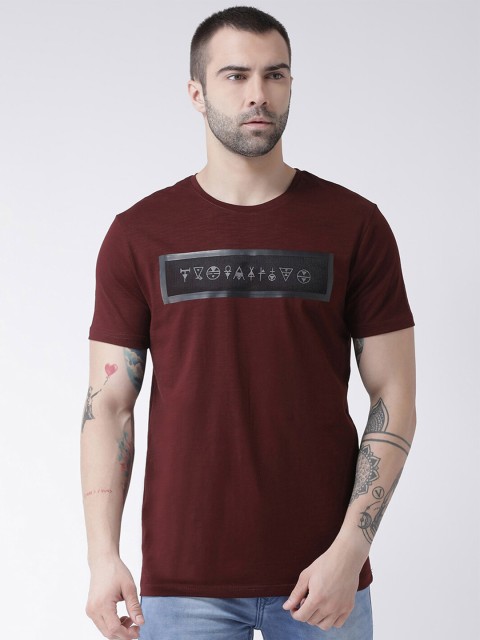 

Rex Straut Jeans Men Maroon Typography Printed Slim Fit T-shirt