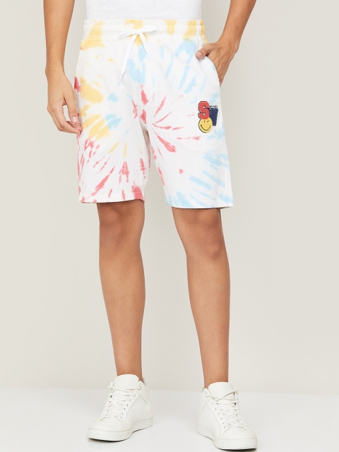 

SmileyWorld Men White Printed Slim Fit Shorts