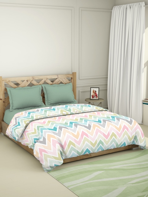 

SPACES Green & White Geometric AC Room 150 GSM Double Bed Quilt