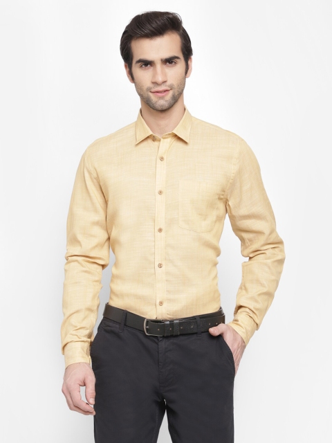 

cape canary Men Yellow Regular Fit Solid Cotton Formal Shirt