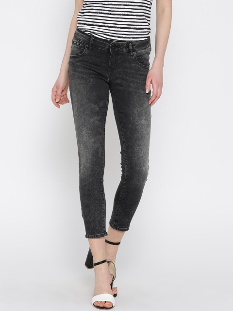 

Pepe Jeans Women Charcoal Grey Mid-Rise Clean Look Cropped Stretchable Jeans