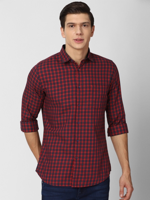 

Van Heusen Sport Men Red Slim Fit Checked Pure Cotton Casual Shirt