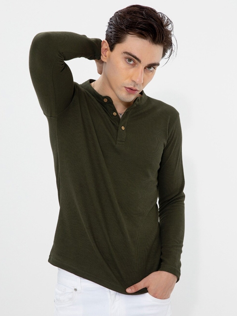 

Snitch Men Olive Green Slim Fit T-shirt