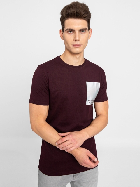 

Snitch Men Maroon Colourblocked Slim Fit T-shirt