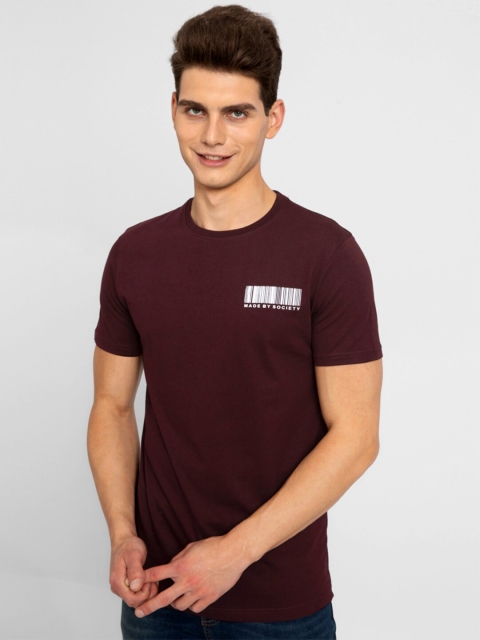 

Snitch Men Maroon Applique Slim Fit T-shirt