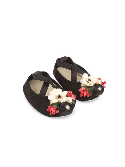 

Hopscotch Infant Girls Black & White Flowers Embellished With Criss Cross Booties