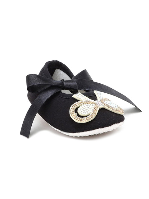 

Hopscotch Infants Girls Black Casual Booties With Golden Bow