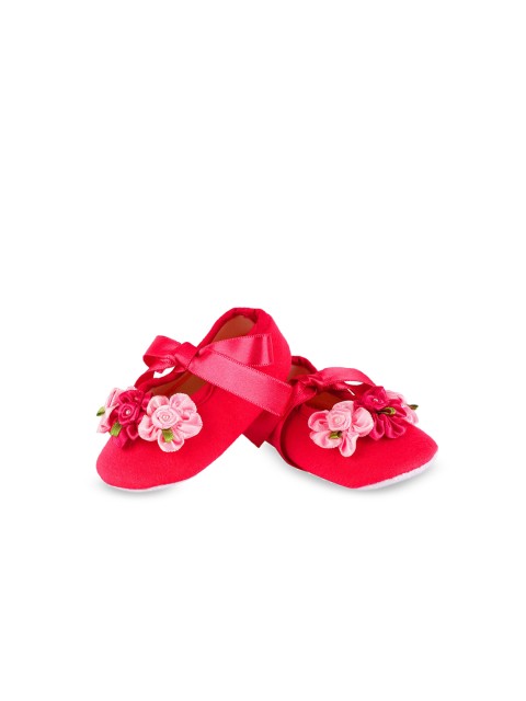 

Hopscotch Baby Girls Pink Floral Applique Booties