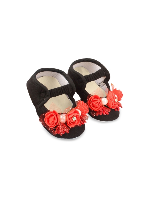

Hopscotch Baby Girls Black Floral Cotton Booties