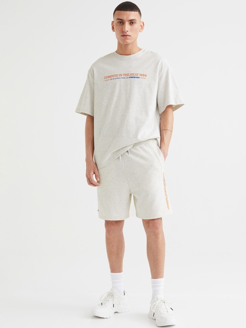 

H&M Men Grey Solid Regular Fit Sweatshirt shorts