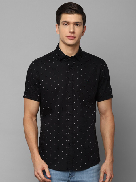 

Louis Philippe Jeans Men Black Slim Fit Printed Casual Shirt