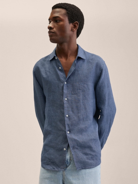 

MANGO MAN Blue Solid Linen Casual Shirt