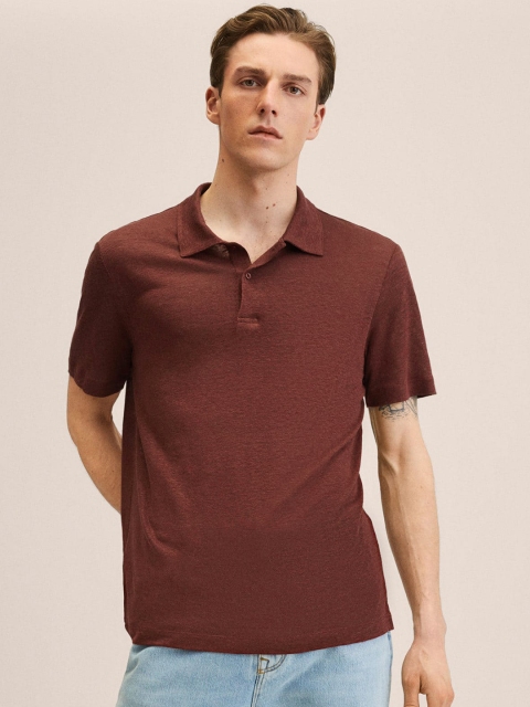 

MANGO MAN Maroon Pure Linen Solid Polo Collar T-shirt