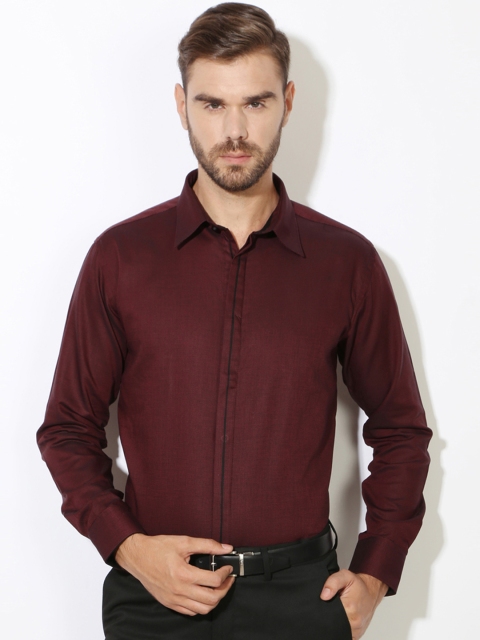 

V Dot by Van Heusen Men Maroon Contemporary Fit Formal Shirt