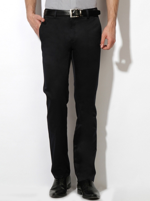 

Van Heusen Men Black Solid Slim Fit Regular Trousers