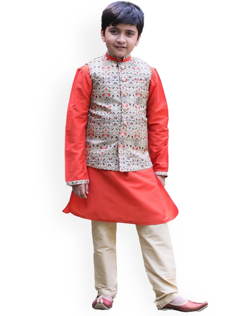 

Manyavar Boys Cream-Coloured Floral Kurta with Pyjamas & With Dupatta