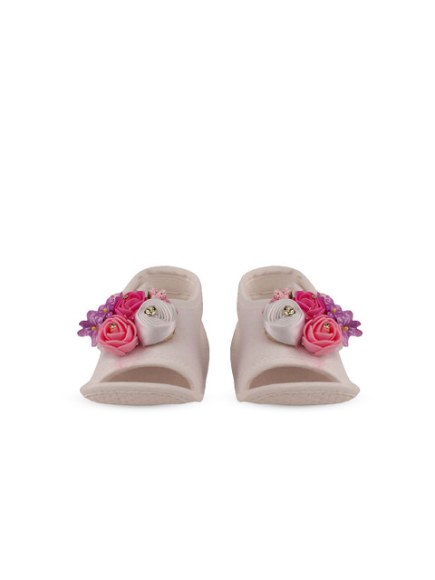 

Hopscotch Girls White PU Comfort Sandals