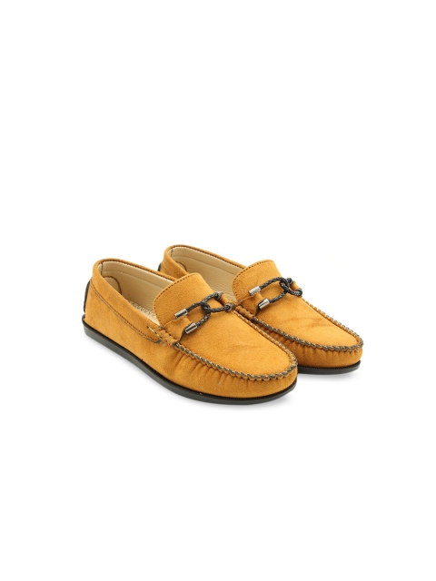 

Hopscotch Boys Beige Colourblocked PU Sneakers