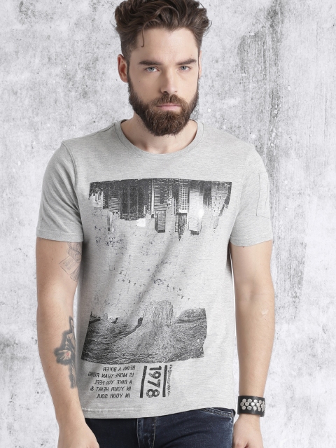 

Roadster Men Grey Melange Printed Round Neck T-shirt