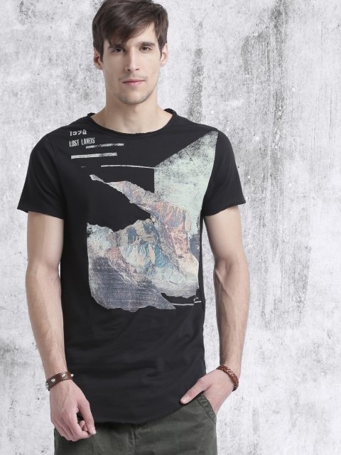 

Roadster Men Black Printed Round Neck T-shirt