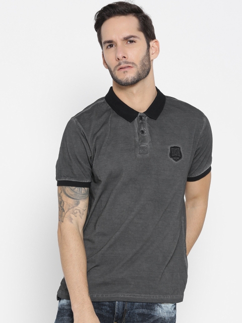 

Roadster Men Grey Solid Polo Collar T-shirt