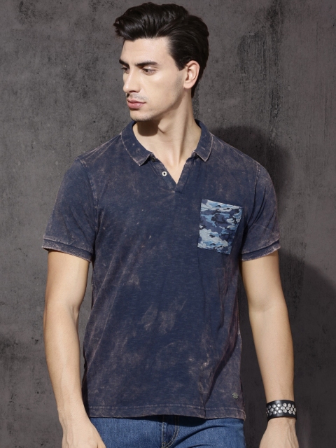

Roadster Men Blue Solid Polo Collar T-shirt