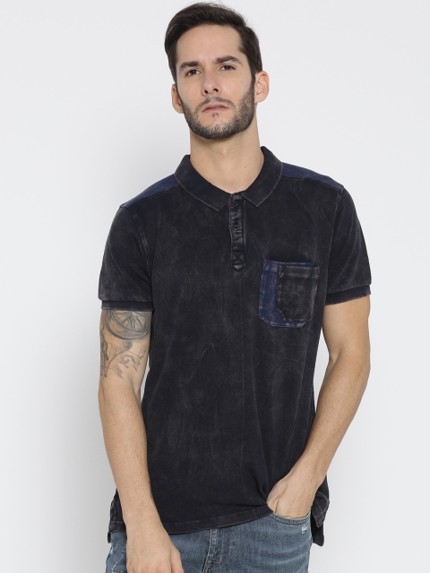 

Roadster Men Navy Solid Polo Collar T-shirt, Navy blue
