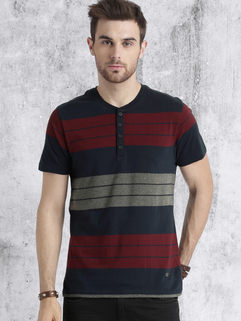 

Roadster Men Navy & Maroon Striped Henley Neck T-Shirt, Navy blue