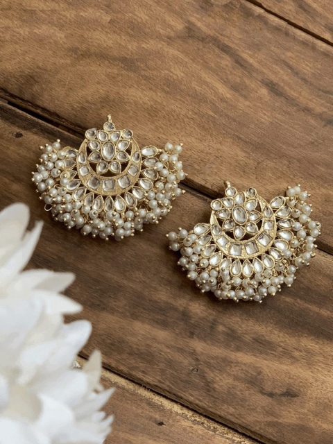 

Ishhaara White Feather Shaped Chandbalis Earrings