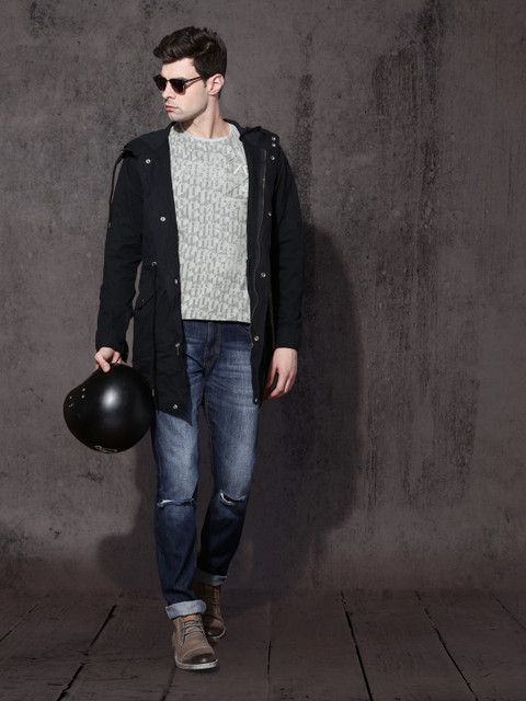 

Roadster Men Grey Printed Round Neck T-shirt