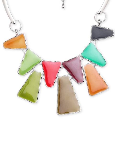 

Blisscovered Silver-Toned & Green Necklace