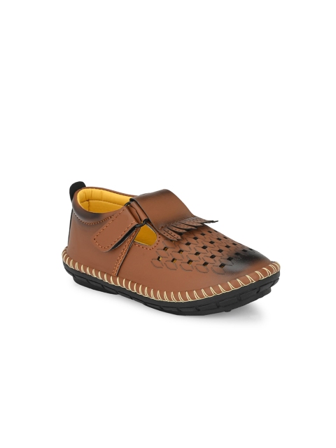 

TUSKEY Girls Brown Solid Sneakers