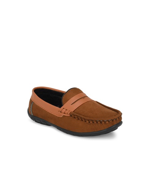

TUSKEY Boys Brown Textured Loafers