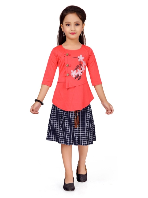 

Aarika Girls Red & Black Printed Top with Skirt