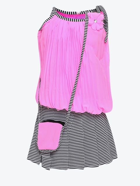 

Aarika Girls Pink & Black T-shirt with Skirt