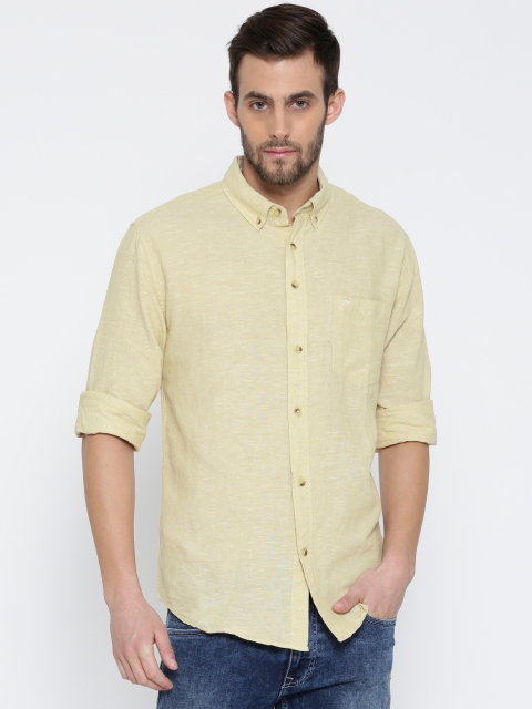

Red Tape Men Beige Solid Smart Fit Casual Shirt