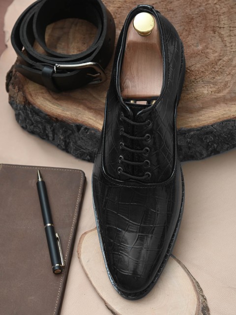 

Ferraiolo Men Black Textured Leather Debrys Formal Shoes