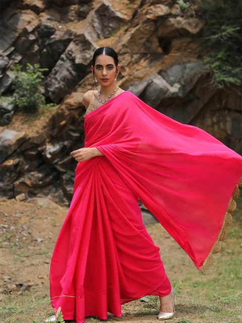 

Swtantra Pink & Gold-Toned Solid Pure Chiffon Saree