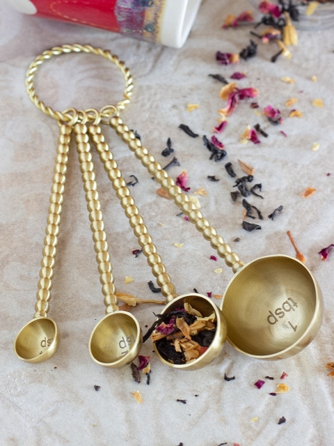 

The Wishing Chair Set of 4 Gold-Toned Twisted Measuring Spoons