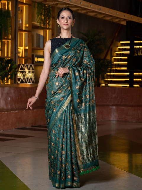 

BEATITUDE Green & Gold-Toned Floral Pure Silk Tussar Saree