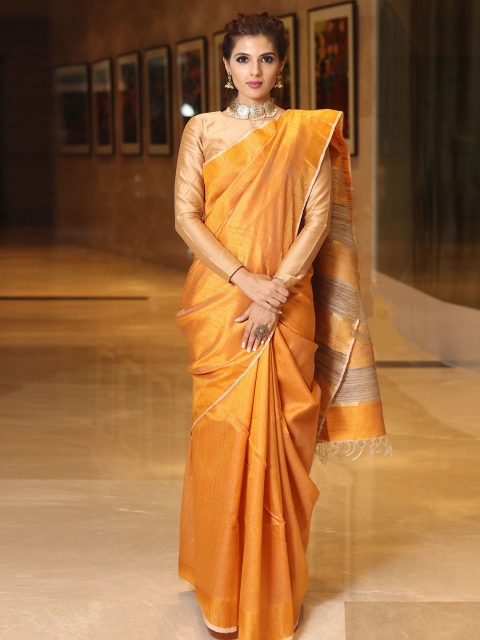 

BEATITUDE Orange & Golden Zari Pure Silk Saree