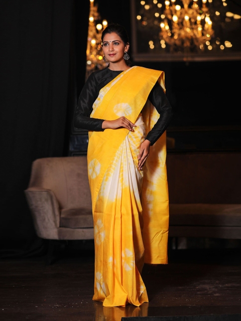 

BEATITUDE Yellow & White Floral Printed Silk Blend Saree