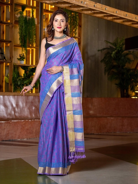 

BEATITUDE Lavender & Gold-Toned Colourblocked Zari Pure Cotton Saree