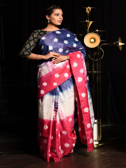 

BEATITUDE Blue & White Tie and Dye Silk Blend Saree