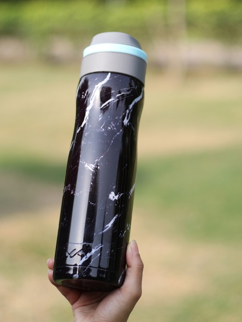 

Headway Oslo Vacuum Insulated Stainless Steel Bottle 750 ml - Midnight Sky, Black