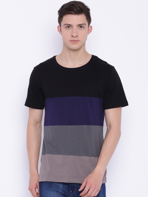 

Blue Saint Men Multicolour Colourblocked Slim Fit Round Neck T-shirt, Multi