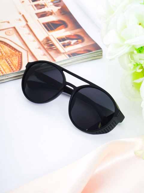 

Ferosh Unisex Black Lens & Black Round Sunglasses